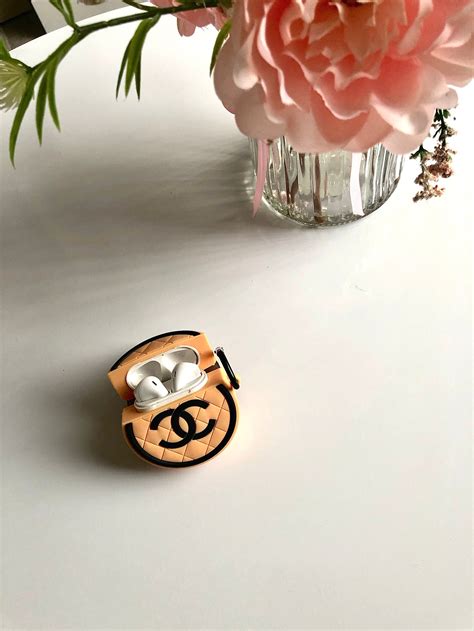 chanel inspired airpod case